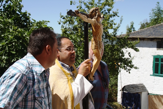 Procesión de San Luis 2012 con el Cristo de Tablado